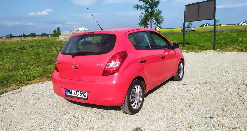 Hyundai i20 cena 13900 przebieg: 129000, rok produkcji 2010 z Legnica małe 37